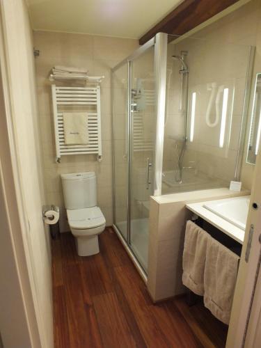 Foto de una habitación de Hotel Larramendi Torrea