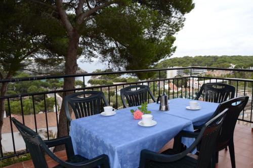 Foto de una habitación de Apartamentos Menorca Bonavista