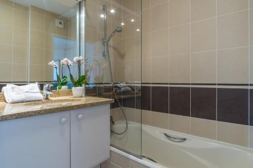 Foto de una habitación de Résidence Néméa Le Lido