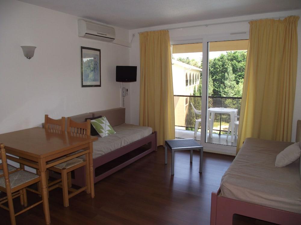 Foto de una habitación de Hotel Résidence Anglet Biarritz-Parme