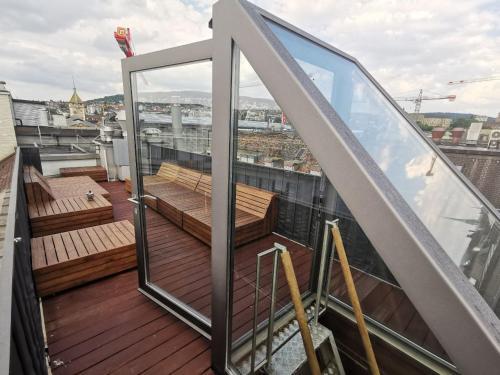 Room – Vacation Rentals Le Bijou Lintheschergasse / Zurich HB