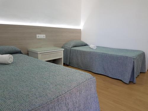 Foto de una habitación de Hostal Montsant