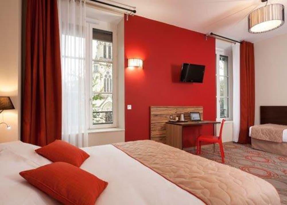 Foto de una habitación de Aparthotel Adagio Lyon Patio Confluence