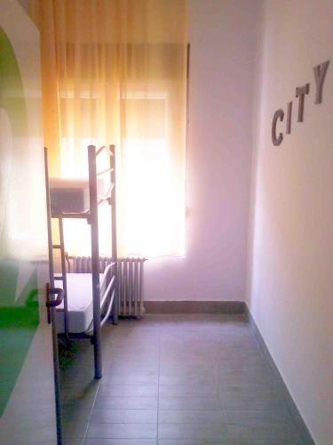 Foto de una habitación de Albergue Internacional de Teruel City Backpackers