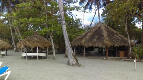 Foto general de Playa Paraiso en Magante