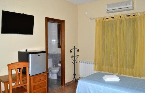 Foto de una habitación de Hostal la Encina