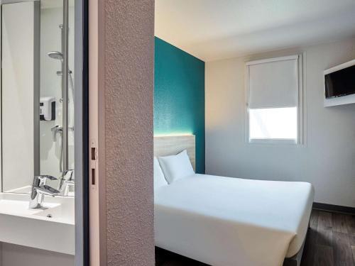 Foto de una habitación de hotelF1 Nîmes Ouest Hotel