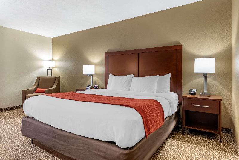 Foto de una habitación de Hotel Comfort Inn &amp;amp; Suites Cincinnati Eastgate