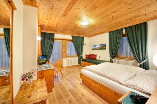 Foto de una habitación de Hotel Duc De Rohan