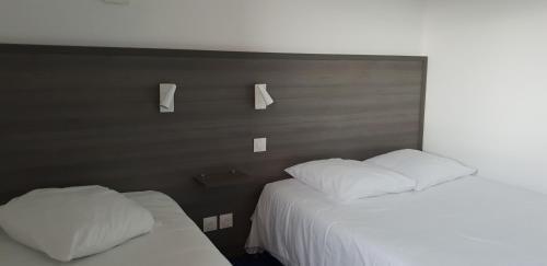 Foto de una habitación de Hôtel Althea - Piscine et Sauna