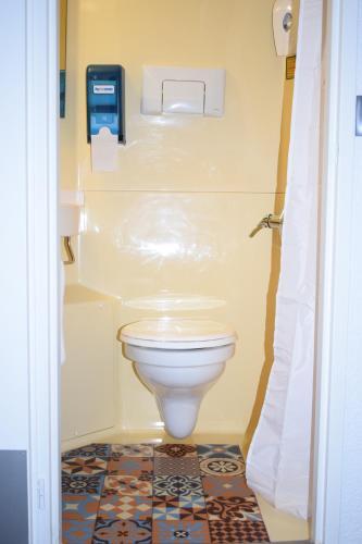 Foto de una habitación de HotelF1 Bourges Le Subdray Rénové
