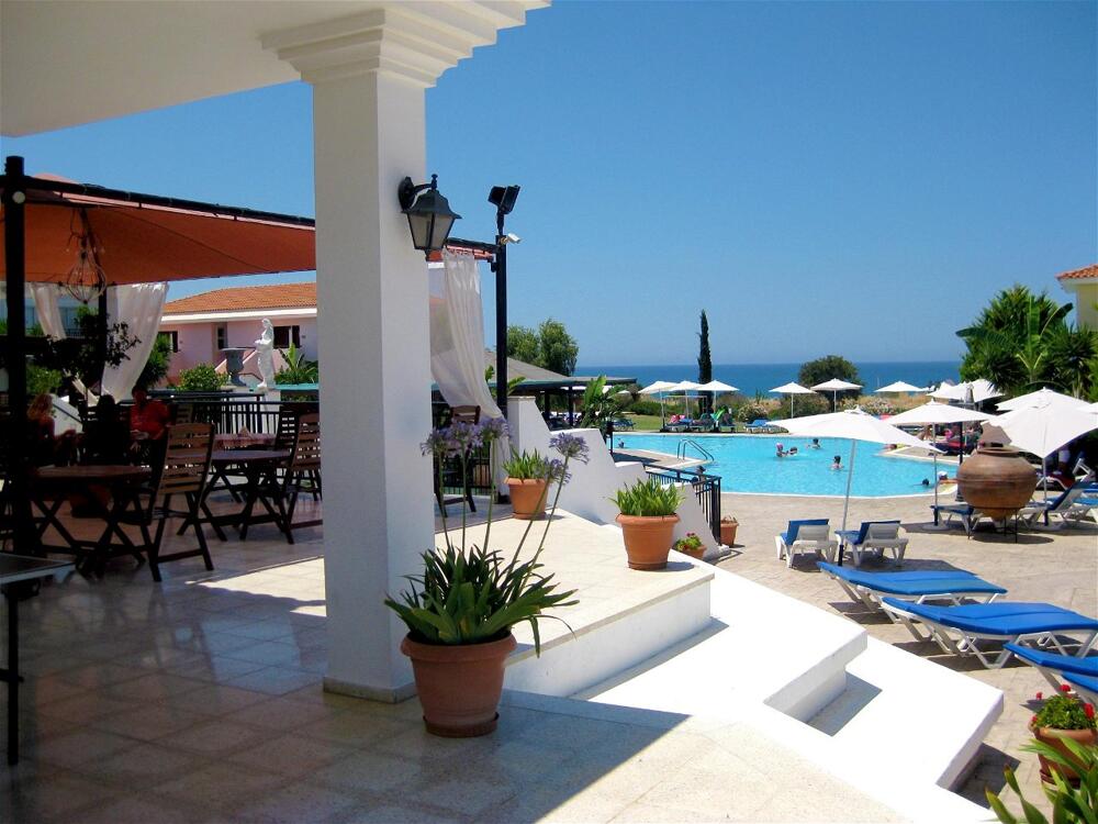 Akamanthea Holiday Village, Latchi. Desde 77.5€ Central de Reservas