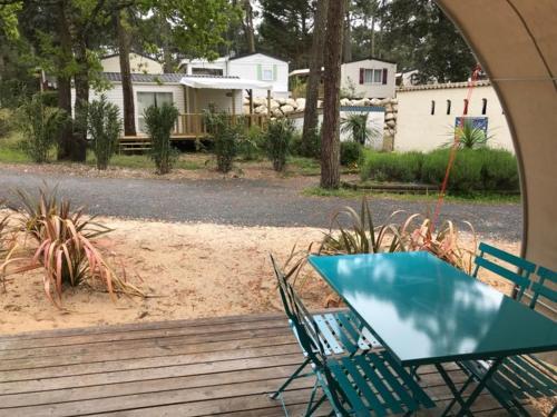 Foto de una habitación de Camping Océan Vacances - Le Domaine de la Forêt de Suzac