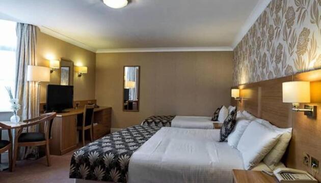 Foto de Weetwood Hall Conference Centre &amp; Hotel