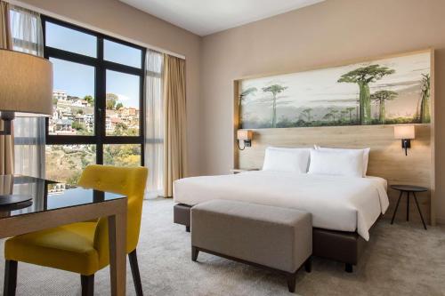 Foto de una habitación de Radisson Serviced Apartments Antananarivo City Centre