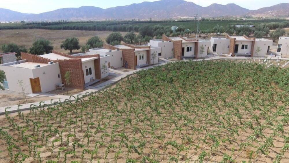 Hotel OJO AZUL RESORT, Ensenada Central de Reservas