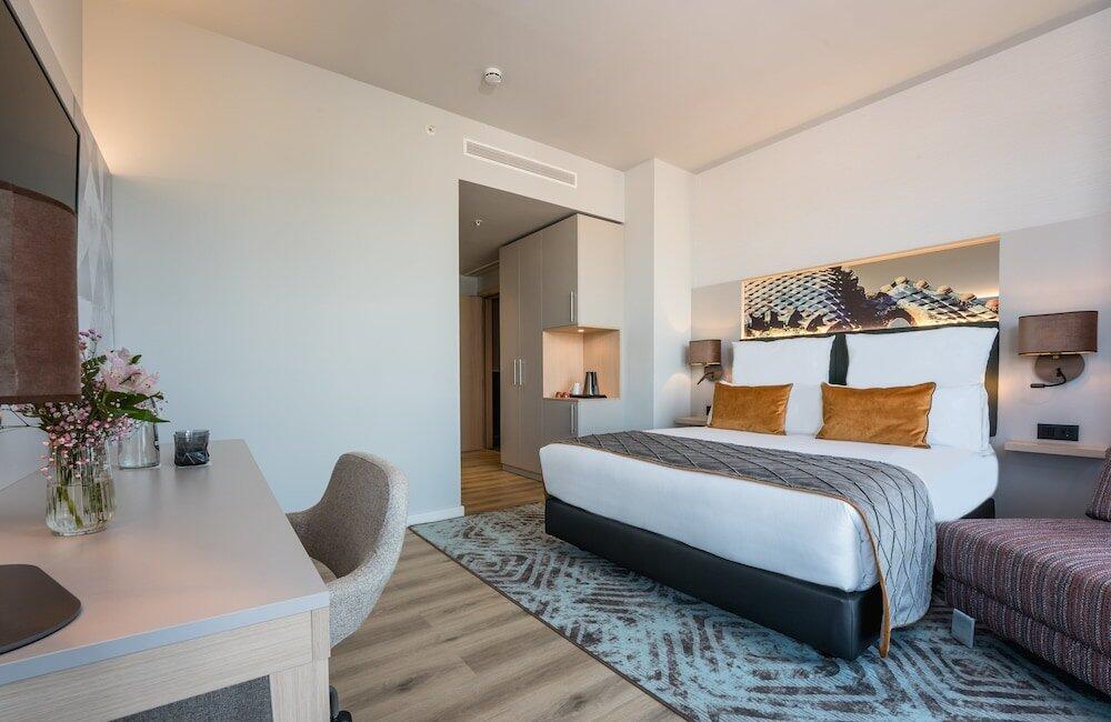 Leonardo Royal Hotel Barcelona Fira, Barcelona. Desde 127.82 ...