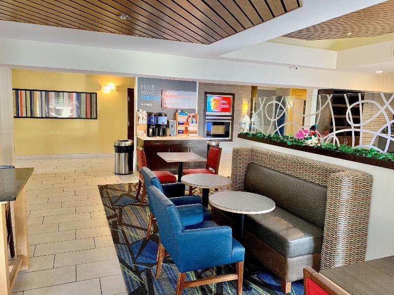 Foto general de Holiday Inn Express Hotel &amp;amp; Suites Chicago-Libertyville, an IHG Hotel