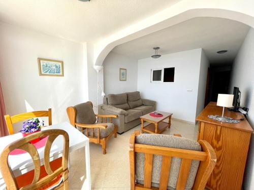 Foto de una habitación de Alquileres Vacacionales Las Damas - Aloturin Benidorm