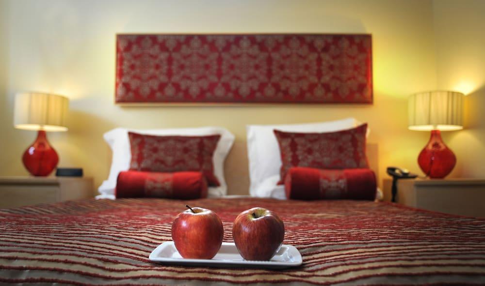 Photo – The Kings Hotel