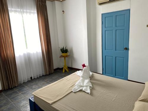 Foto general de Albergue La Hacienda Rooms &amp;amp; Food
