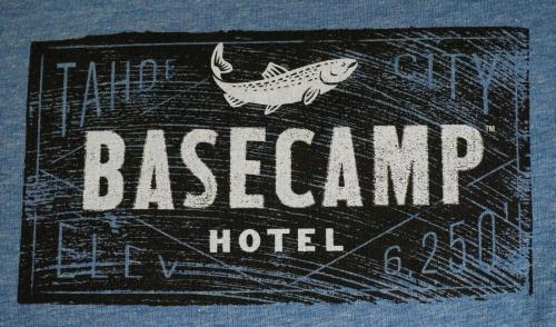 Photo – Hotel Basecamp Tahoe City