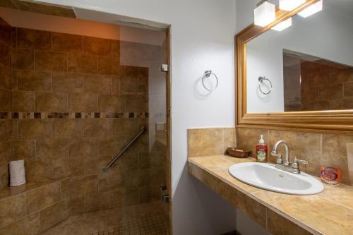 Foto de una habitación de Miramar Suites
