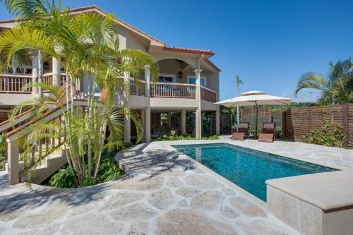 Foto de una habitación de Sirenian Bay Resort -Villas &amp;amp; All Inclusive Bungalows