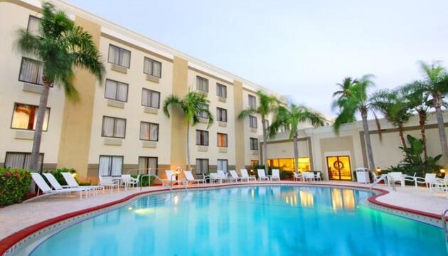 Photo – Holiday Inn - Fort Myers - Downtown Area, an IHG Hotel