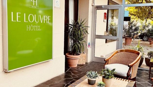 Foto de CitHôtel Le Louvre
