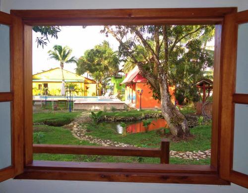 Foto de una habitación de Livingston Resort Hotel