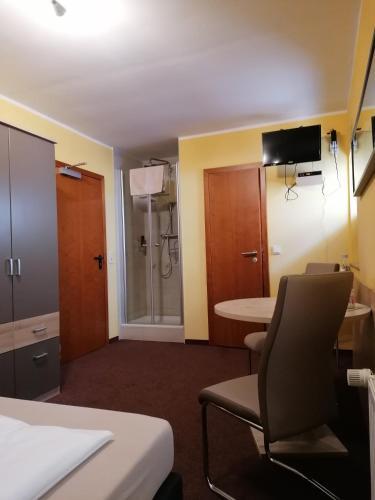 Foto general de Pension Riverside in Leverkusen Hitdorf am Rhein - Zentral an der A1 und 59