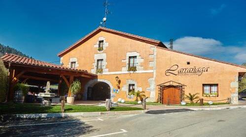 Foto del exterior de Hotel Larrañaga