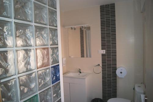 Foto del baño de Pensión Calfred II