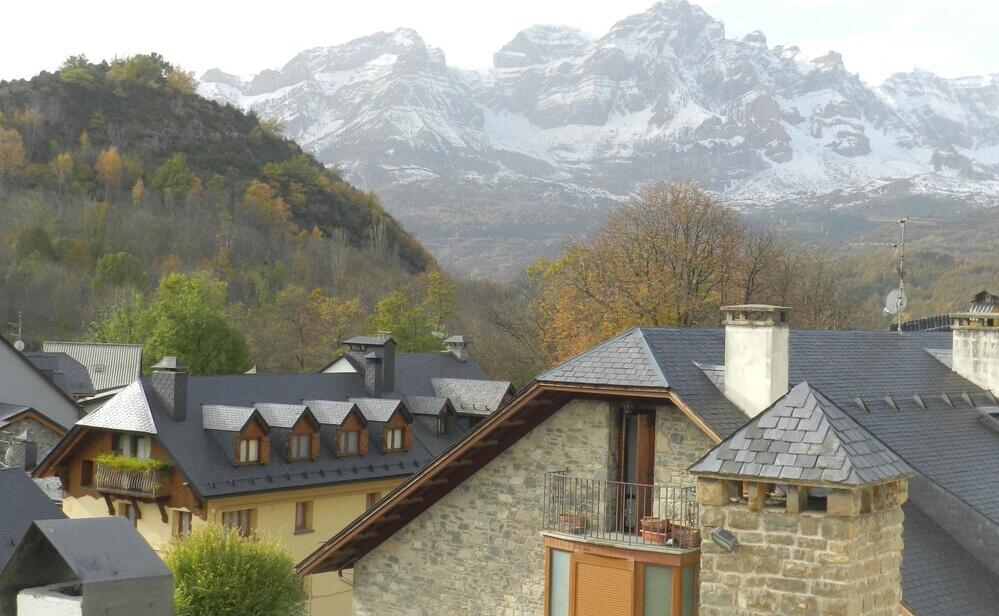 Foto del exterior de Hotel Escalar