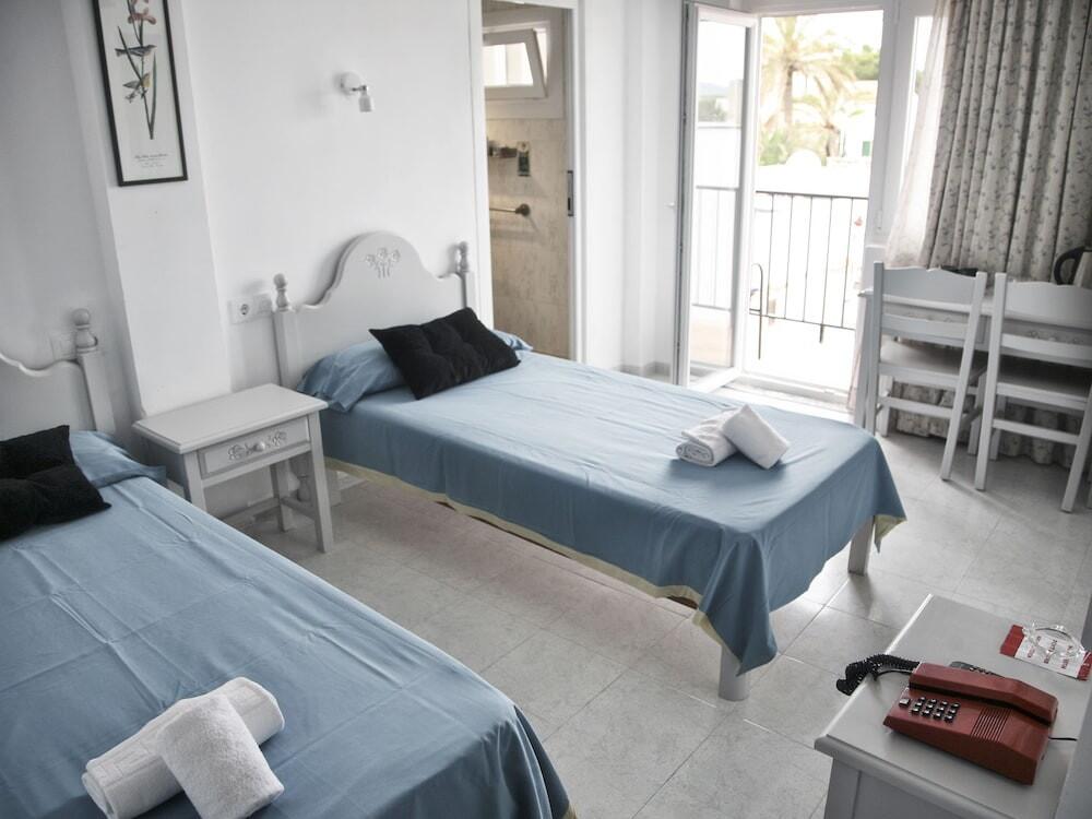 Foto de una habitación de Hotel Rocamar