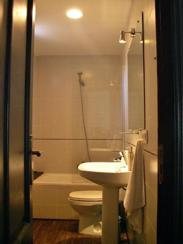 Foto del baño de Oasis Backpackers&amp;#039; Toledo