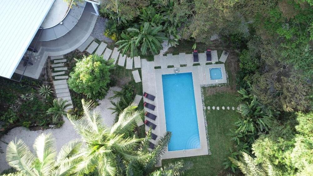 Foto del exterior de Nya Hotel