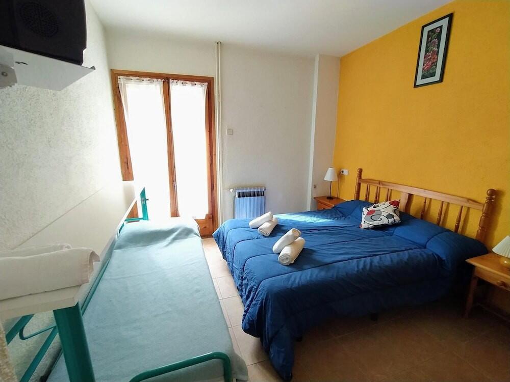 Foto de una habitación de Hostal Pas De La Pera