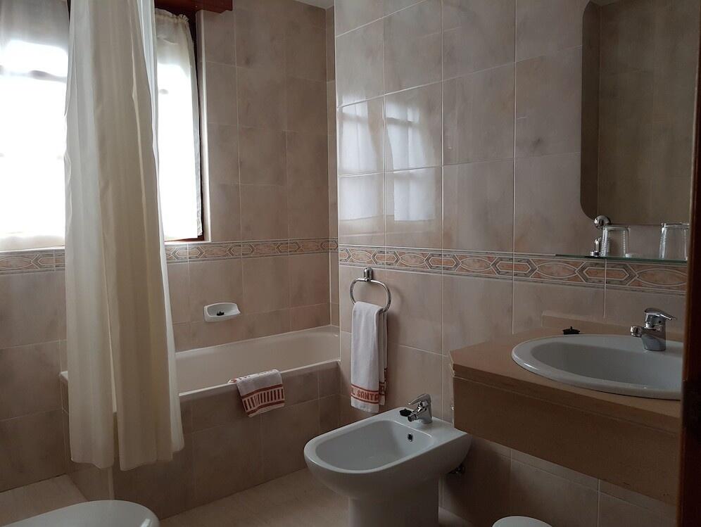 Foto del baño de Hostal Santa Maria