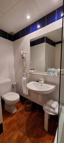 Foto del baño de Hotel S´Aguarda