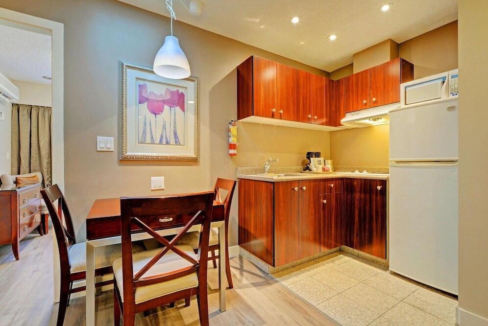 Foto de una habitación de Hotel Red Lion Inn and Suites Victoria