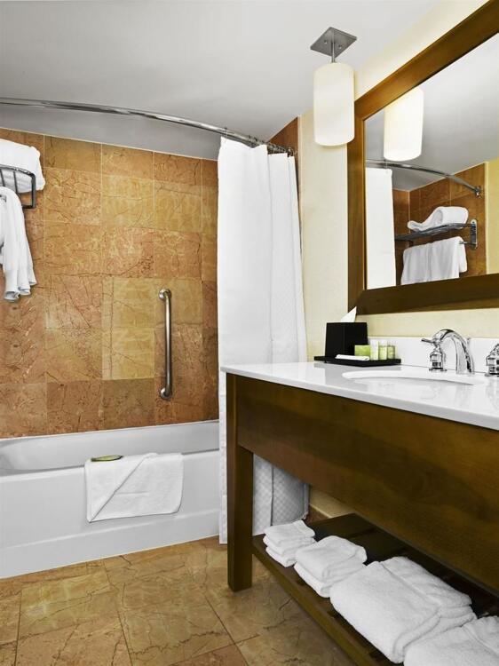 Foto general de Complejo The Westin Grand Cayman Seven Mile Beach Resort &amp;amp; Spa