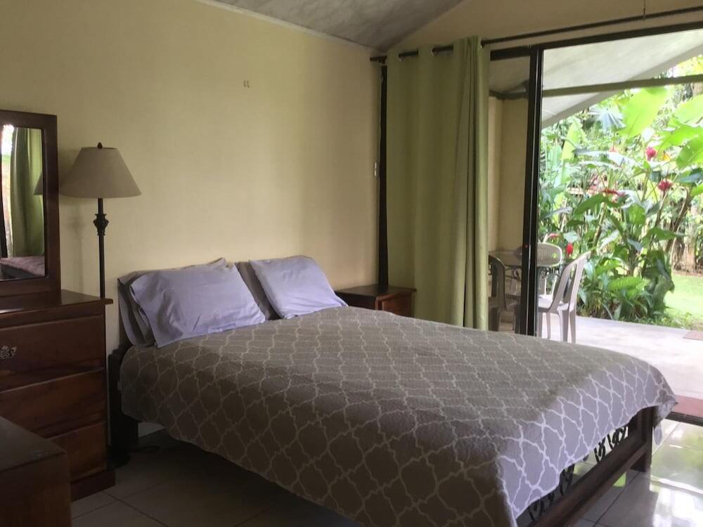Room – B&amp;amp;B Garden Grecia