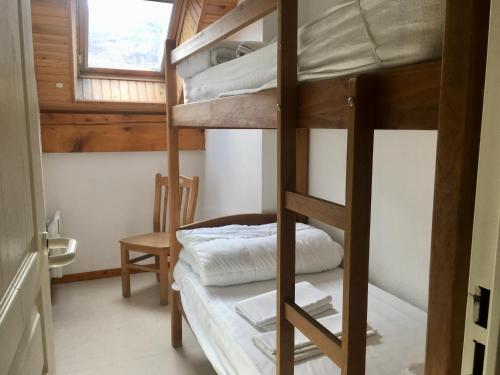Foto de una habitación de Hôtel Les Arches