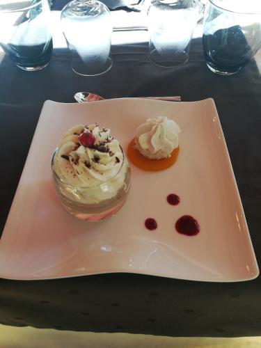Foto general de Logis Hotel-Restaurant Spa Le Lac