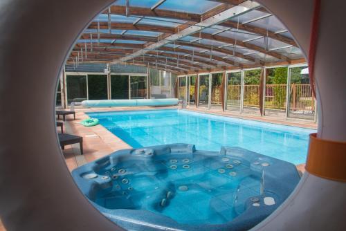 Foto general de Logis Hotel-Restaurant Spa Le Lac