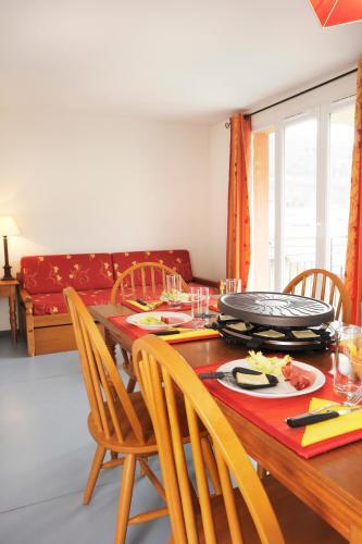 Foto de una habitación de Résidence Néméa Les Grands Ax