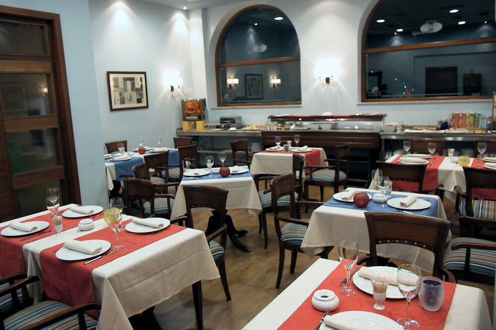 Foto de restauración de Hotel Santiago