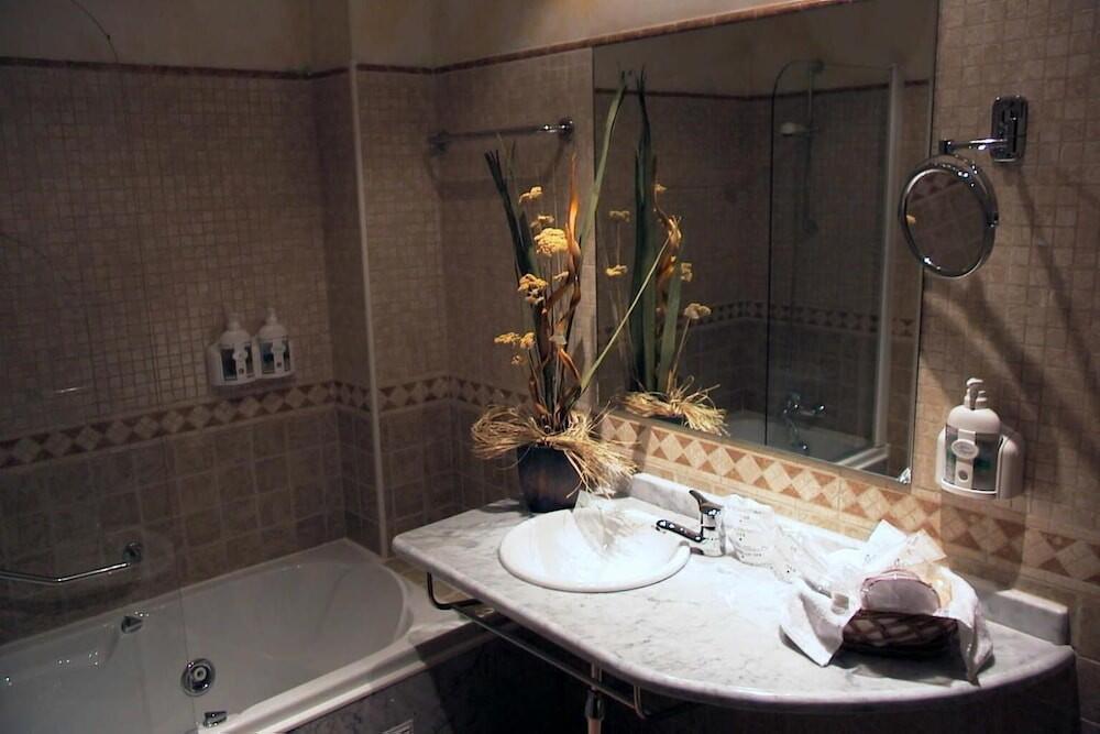 Foto del baño de Hotel Santiago